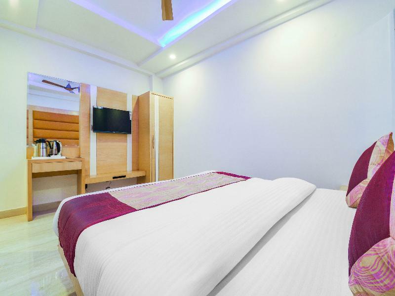 Oyo 15836 Pleasure River Front Resort Tuem Exterior foto