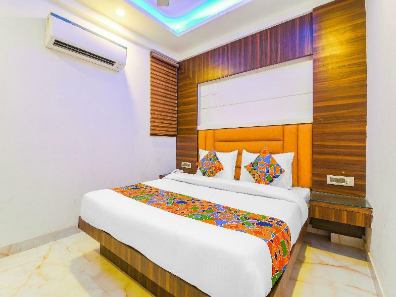 Oyo 15836 Pleasure River Front Resort Tuem Exterior foto